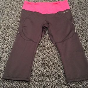 Brooks running capris